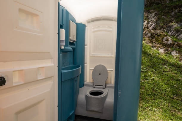 Best Emergency porta potty rental  in Eastern Goleta Valley, CA